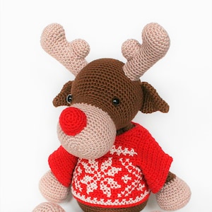 Rolf the Reindeer PDF crochet pattern image 1