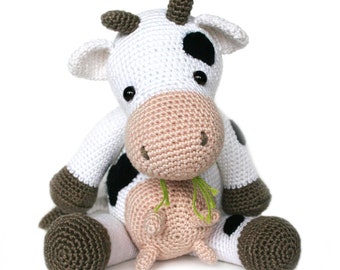 Klaartje the Cow PDF crochet pattern