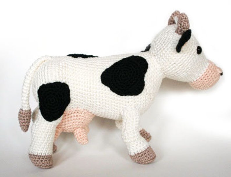 Bertha the cow PDF crochet pattern image 5