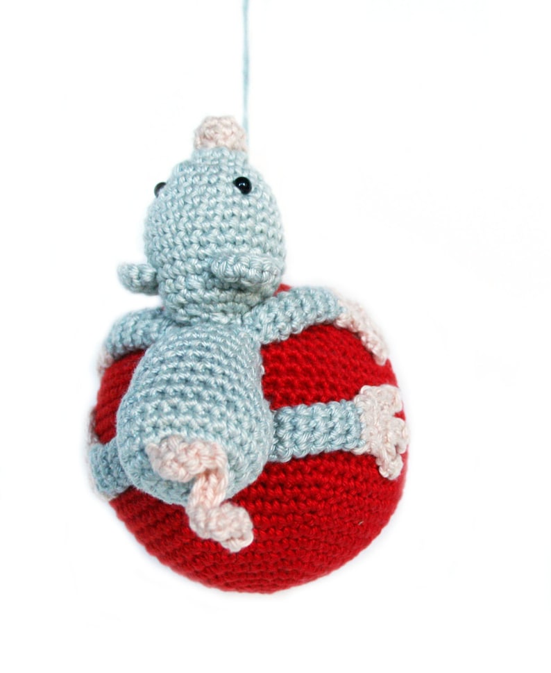 Christmas ball with mouse PDF crochet pattern image 2