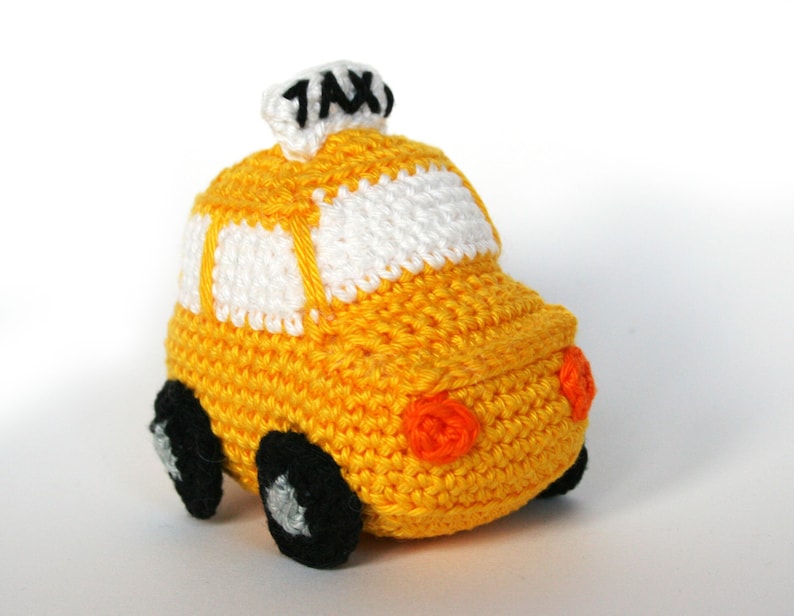 10 little cars PDF crochet pattern image 4