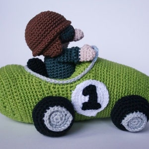 Racing car PDF crochet pattern image 4