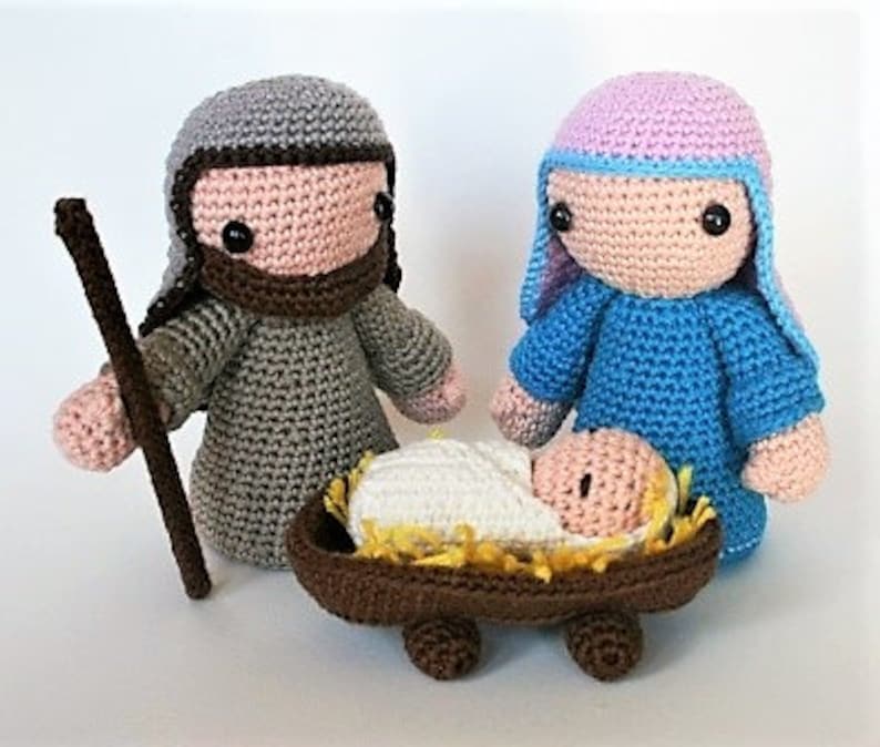 Joseph, Mary and Jesus PDF crochet pattern image 1