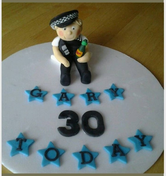 Topper De Gateau D Anniversaire Ivre De Policier Fait Main Etsy Topper De Gateau D Anniversaire Ivre De Policier Fait Main Etsy