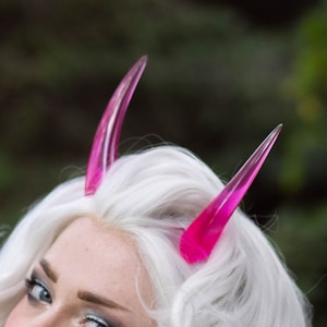 Transparente Pinke Resin Oni Hörner - Dämonen/Teufel/Drache/Monster Hörner für Kostüme, Cosplay, Halloween, Ren Faire