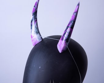 Halloween Oni Horns - Magenta/White Black Dirty Pour - Resin Cast Monster, Demon, Dragon, Oni Horns for Costume, Cosplay, Alt Fashion
