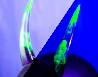 UV Reactive Resin Oni Horns - Green and Black