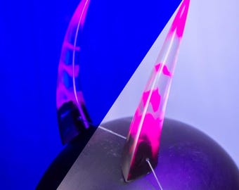 UV Reactive Resin Oni Horns - Pink and Black