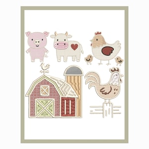 Könnte beinhalten: Gestickte Bauernhofszene mit einem rosa Schwein, einer Kuh mit Herz, einer Henne mit Küken, einer Scheune und einem Hahn. Die Designs sind in Rot-, Beige- und Rosatönen gehalten, mit weißem Hintergrund und hellgrünem Rand.