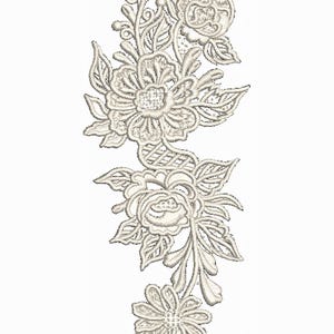 Può includere: Applicazione in pizzo floreale bianco sporco. Il design verticale presenta fiori, foglie e steli. Il pizzo è finemente dettagliato, con trame e motivi visibili, ideale per vari progetti creativi e artigianali.