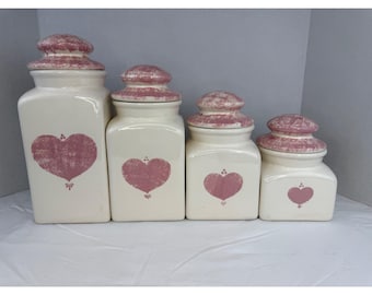 Zestaw 4 ceramicznych pojemników kuchennych w kolorze różowego szkła Spongeware w kształcie serca, wystrój rustykalny
