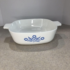 Vintage Corning Ware Blue Cornflower Casserole Dish 1 Quart P-1-B- No Lid