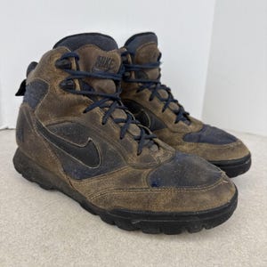 Vintage 90’s Nike ACG Caldera Hiking Boots Men’s SZ 7