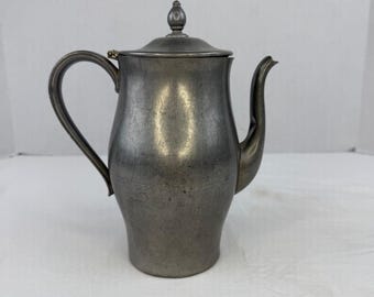 Théière vintage en étain avec couvercle à charnière, fleurons, décor de ferme 8,5 pouces