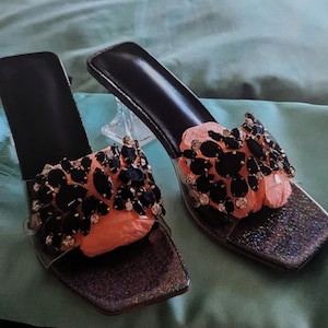 Lucite/Plastic Y2K Black Rhinestone Heels Size 10.5-Vintage Look Retro Jeweled Lucite Heels