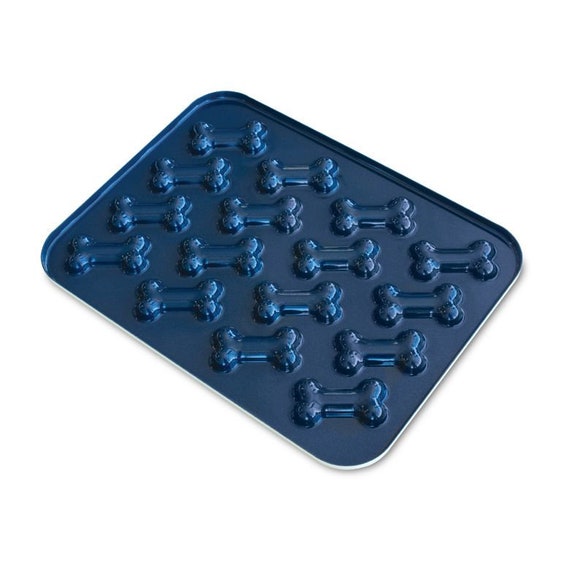Bone best sale cake pan