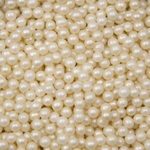 Edible Pearls/sage Green/ivory/white & Gold. 