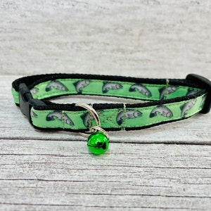 Green Salmon Fish Fishes Cat Collar – Safety Collar with Bell