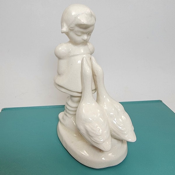 Vintage 1940s Goose Girl Figurine, Girl Looking Down at Two Geese, 5-Inch-Tall White Figurine, Hummel Inspired Goose Girl, Stamped Japan