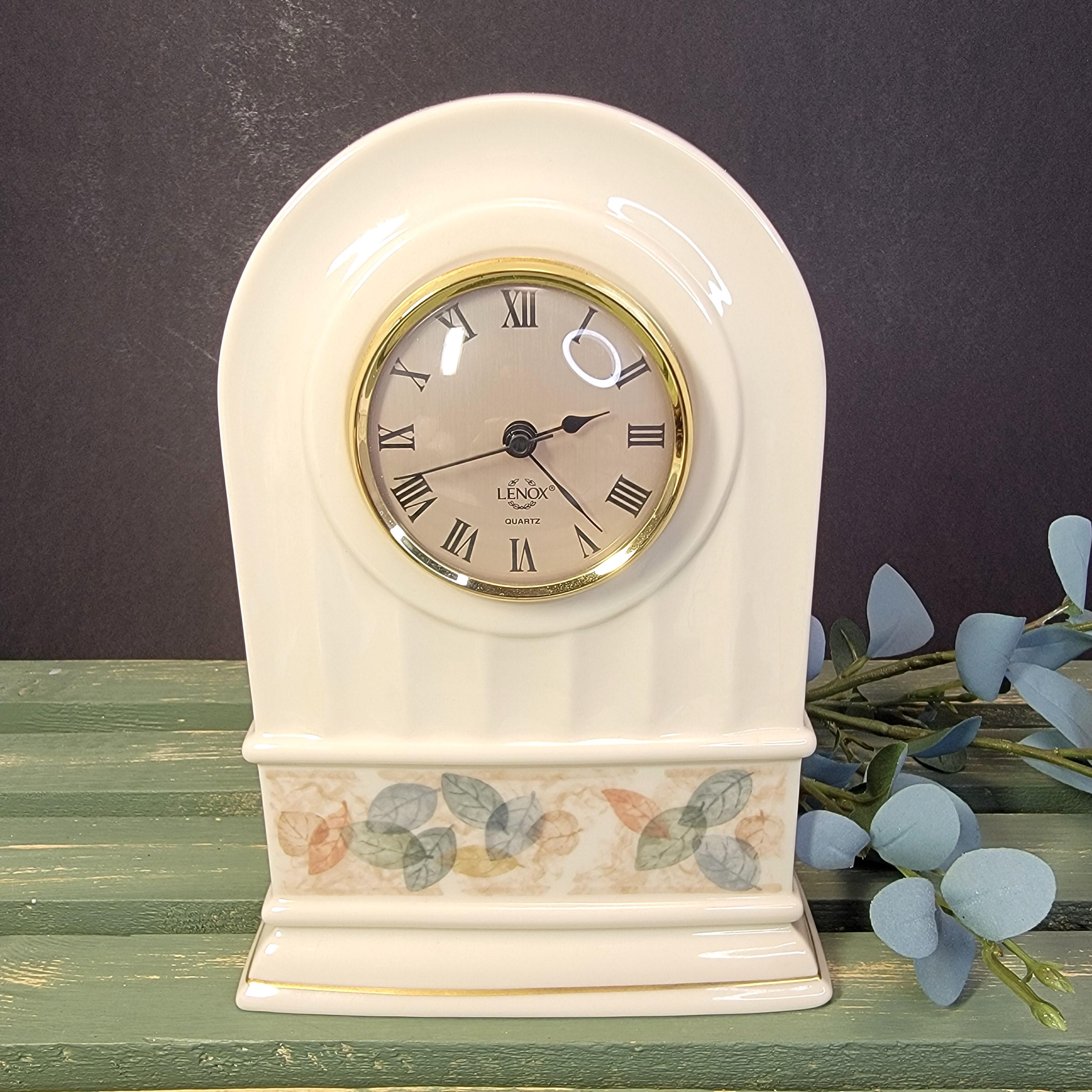 Vintage Ivory Porcelain China-quartz Mantel Clock-drifting Leaves
