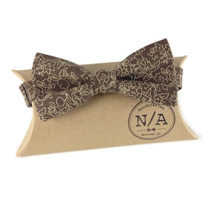 Floral bow tie, brown and beige bow tie, mens floral bow tie, bow tie for men, adjustable bow tie, pretied bow tie, montreal bow tie