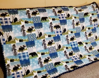 Blue Winter Fleece Throw Blanket. Nordic Holiday Fleece Blanket. Fleece Woodland Blanket. Yule gift. Holiday Home gift. Holiday home decor.