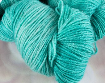 KIngfisher Tinsel, SW Merino, Nylon, 5% Stellina Silver, 4ply, 400m/100g