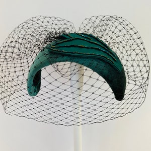 Vintage Style Green Half Hat 1940’s 1950’s inspired Bandeau Hat, headband, fascinator with Birdcage Veiling