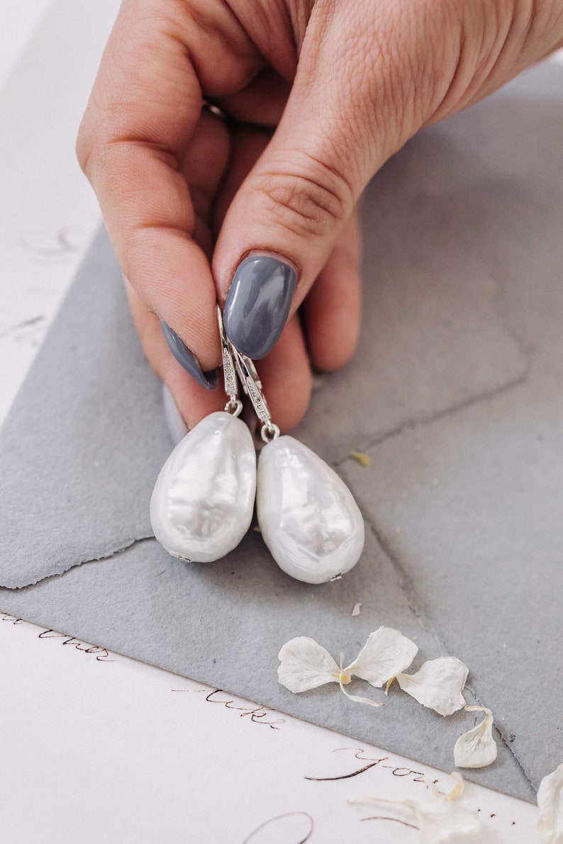 Ivory pearl wedding earrings silver pearl earrings classic pearl earrings classic earrings pearl earrings bridal pearl earrings