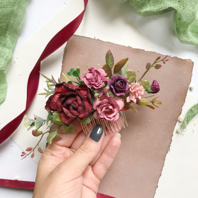 Bridesmaids corsage Autumn bridal bracelet Fall flower bracelet Bridal wrist corsage Bridesmaids bracelet Burgundy flower wrist corsage