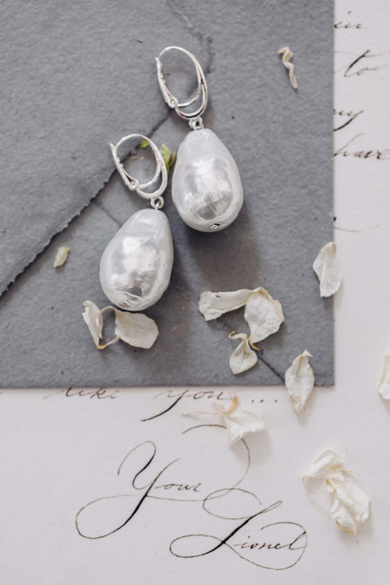 Ivory pearl wedding earrings silver pearl earrings classic pearl earrings classic earrings pearl earrings bridal pearl earrings