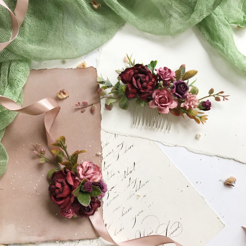 Bridesmaids corsage Autumn bridal bracelet Fall flower bracelet Bridal wrist corsage Bridesmaids bracelet Burgundy flower wrist corsage