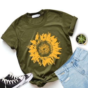 Sunflower Shirt sunflower graphic Shirt big flowers T-Shirt high quality super soft Graphic T-Shirts