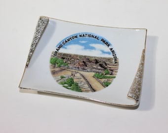 vintage 1960's - Mid-Century -Grand Canyon National Park - Arizona- souvenir dish. Gilt 'scroll' edges