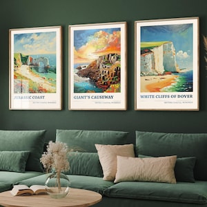 Ensemble de trois impressions d'art vibrantes British Coastal Wonders - Jurassic Coast, Giant's Causeway, White Cliffs of Dover - 3 posters