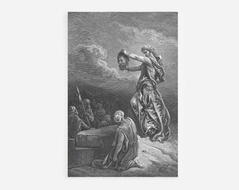 Puede incluir: Un grabado en blanco y negro que representa a una mujer sosteniendo una cabeza cortada en su mano. Ella está de pie en una colina con vistas a un grupo de personas reunidas alrededor de una estructura de piedra.