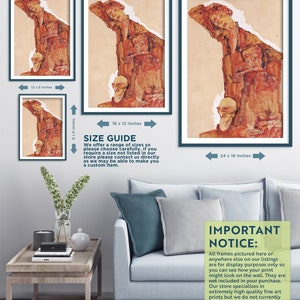 Pu&ograve; includere: Una stampa d'arte digitale di un dipinto che presenta un gruppo di volti in stile cubista. La stampa &egrave; disponibile in diverse dimensioni, tra cui 12x8 pollici, 9x6 pollici, 18x12 pollici e 24x16 pollici. L'immagine include anche del testo che recita "GUIDA ALLE TAGLIE" e "AVVISO IMPORTANTE".