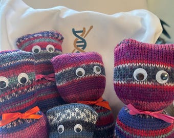 GenKnitics Knitted Chromosomes for Teaching Inheritance Patterns