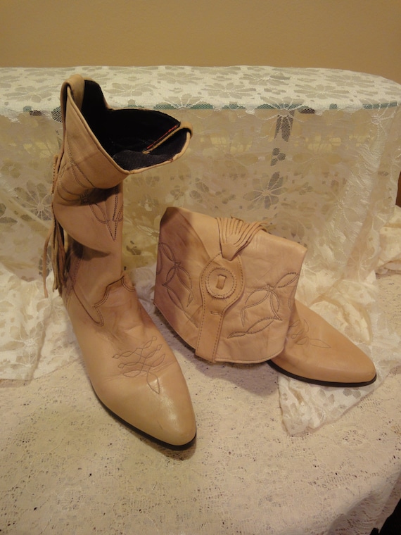 1980's Beige Laredo Boots/Killer Cowgirl Boots