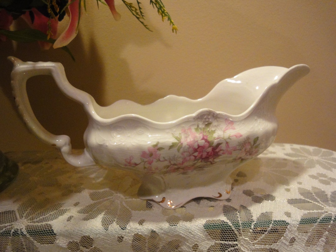 J & G Meakin Fine Bone China Gravy Boat/gravy Server/china/antique