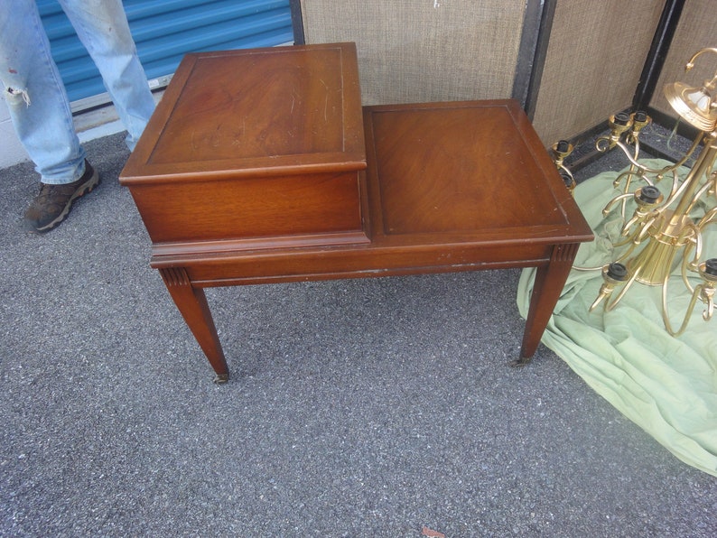 IMPERIAL FURNITURE Grand Rapids Mi/solid Mahogany End Table/vintage