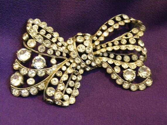 Items Similar To Vintage Silver Rhinestone Bow Brooch Pin On Etsy