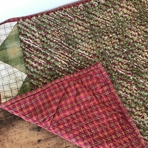 Handmade Chenille Rug, Accent Rug, Door Mat, Kitchen Mat, Winter Decor, Holiday Homespun, Red and Green, Holiday Home Decor