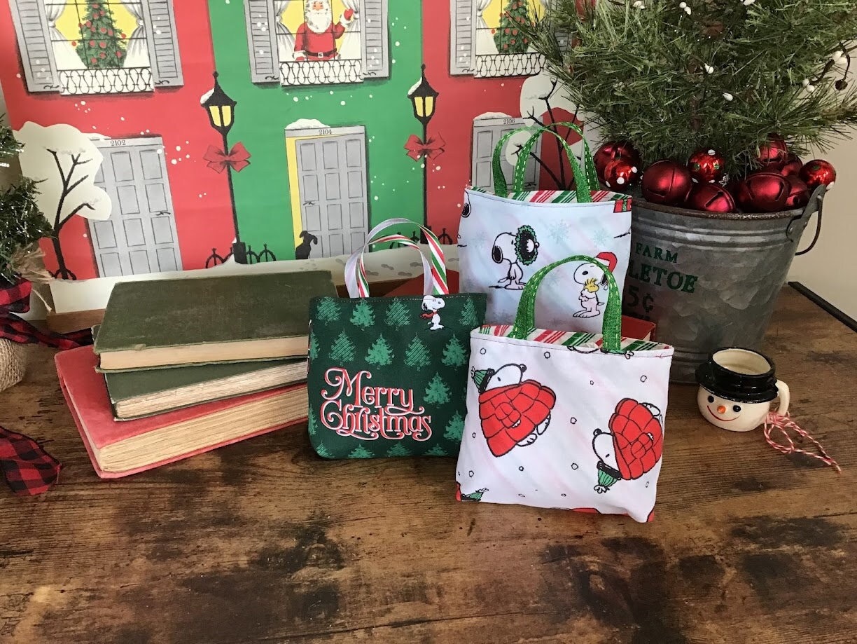 Mod Podge Dollar Tree Christmas Gift Bags Clear Cello Loot Bags