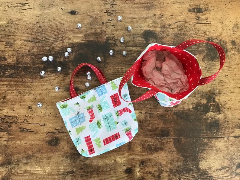 Mini Gift Bags, Reusable, Holiday, Christmas, Gift Card Holder, Party Favor, set of 2, made with licensed Mandalorian fabric image 2