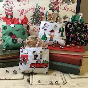 Holiday Mini Gift Bags, Christmas Treat Bags,  Gift Card holder  Gift Exchange, s Party Favor, set of 2, made with licensed Peanuts fabric
