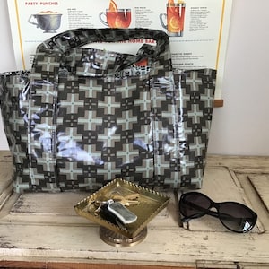 Laminate Market Tote, Reusable Shopper Tote, Everyday Carryall, Diaper Bag, Mom Tote, Weekend Bag