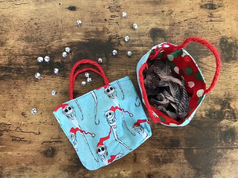 Mini Gift Bags, Reusable, Holiday, Christmas, Gift Card Holder, Party Favor, set of 2, made with licensed Mandalorian fabric image 6