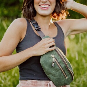 The Jersey Bag, olive green, hip bag, waist bag, fanny pack, sling bag image 6