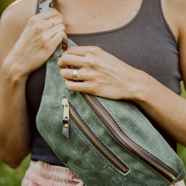 The Jersey Bag, olive green, hip bag, waist bag, fanny pack, sling bag